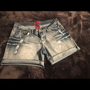 Size 11, Red Rivet shorts